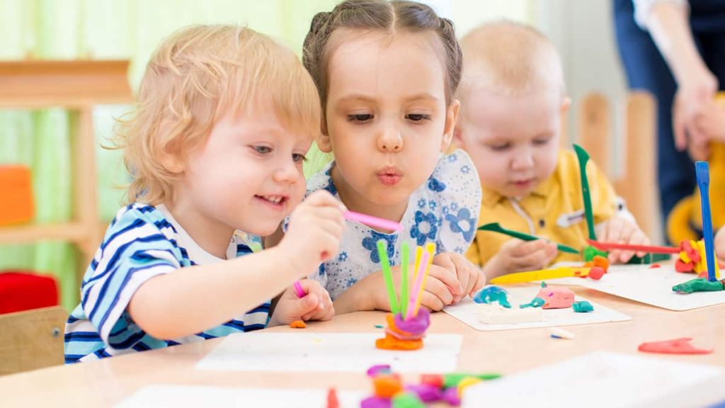 niños miel de encina